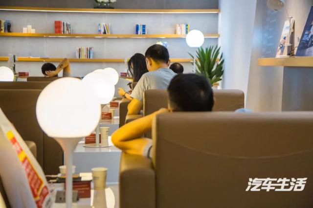 上汽大眾四川廣博二層辦公區 上汽大眾四川廣博二層辦公區